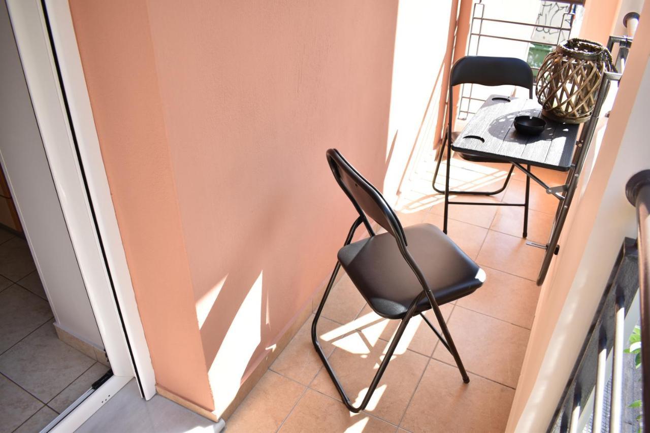 Little Emerald - Central Spot Apartments فولوس المظهر الخارجي الصورة